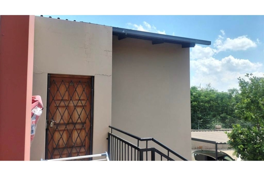 1 Bedroom Property for Sale in Gateway Manor North West